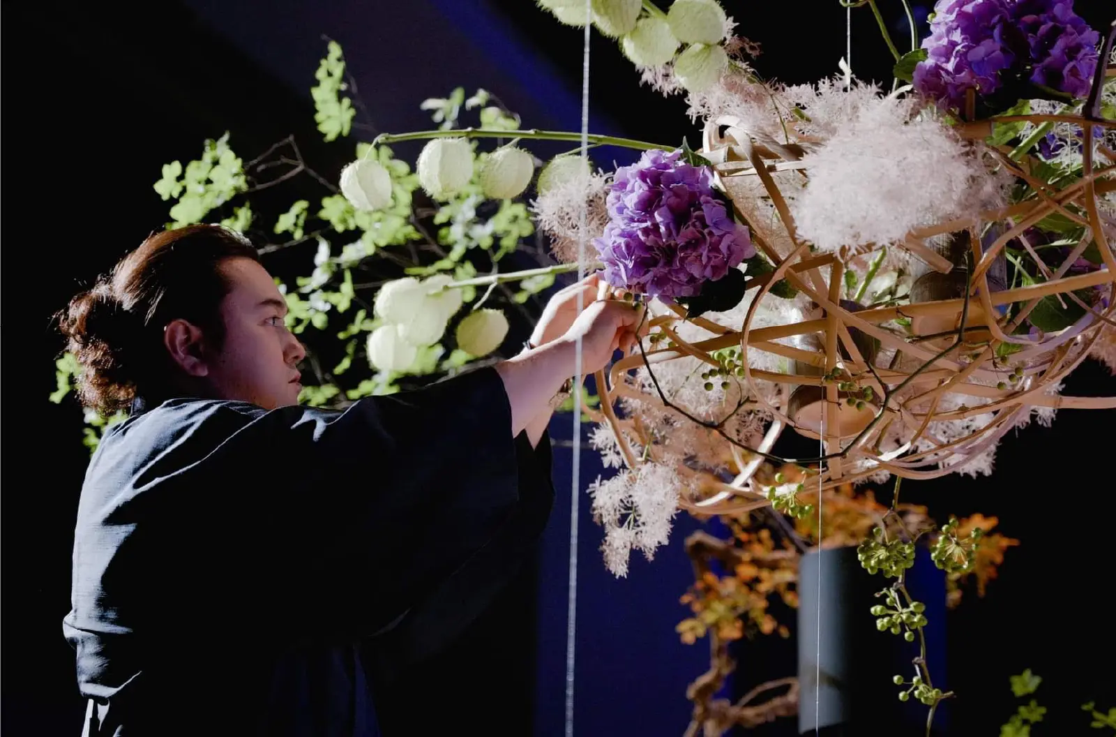 ICHIYO SCHOOL of IKEBANA ／ NAOHIRO KASUYA the 4th Headmaster of ICHIYO SCHOOL of IKEBANA